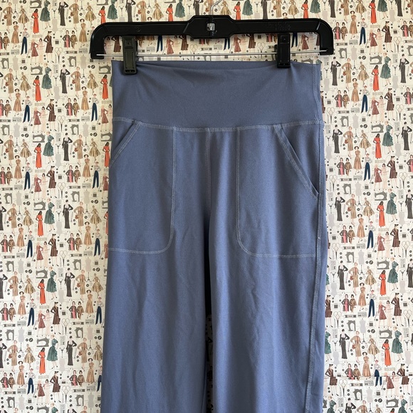 High-waisted girls legging 🖤 - Picture 3 of 7